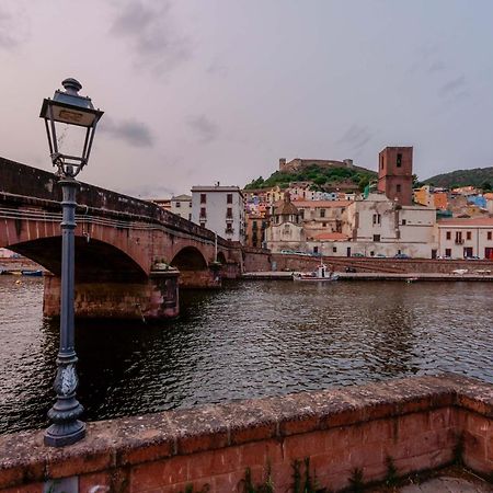 Palazzo Pischedda Hotel Bosa Kültér fotó