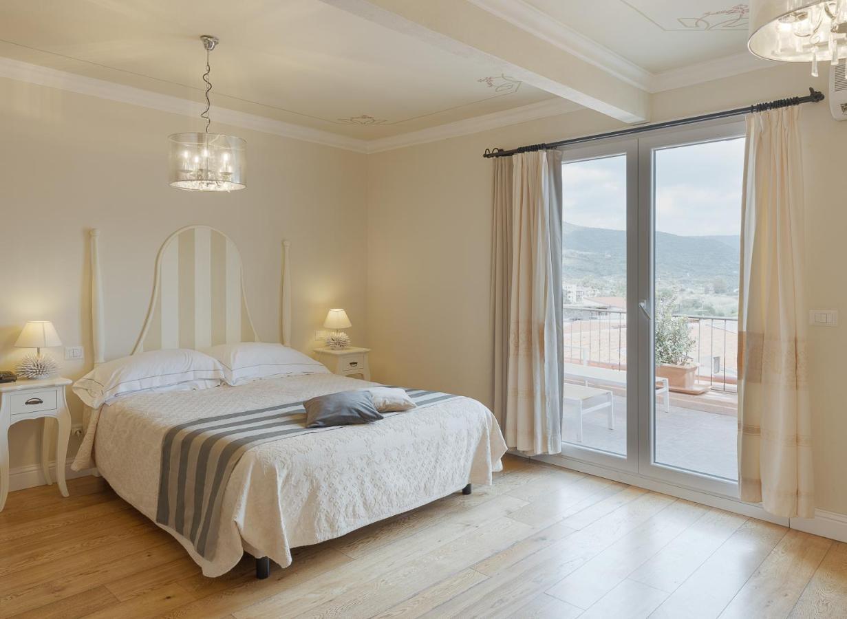 Palazzo Pischedda Hotel Bosa Kültér fotó