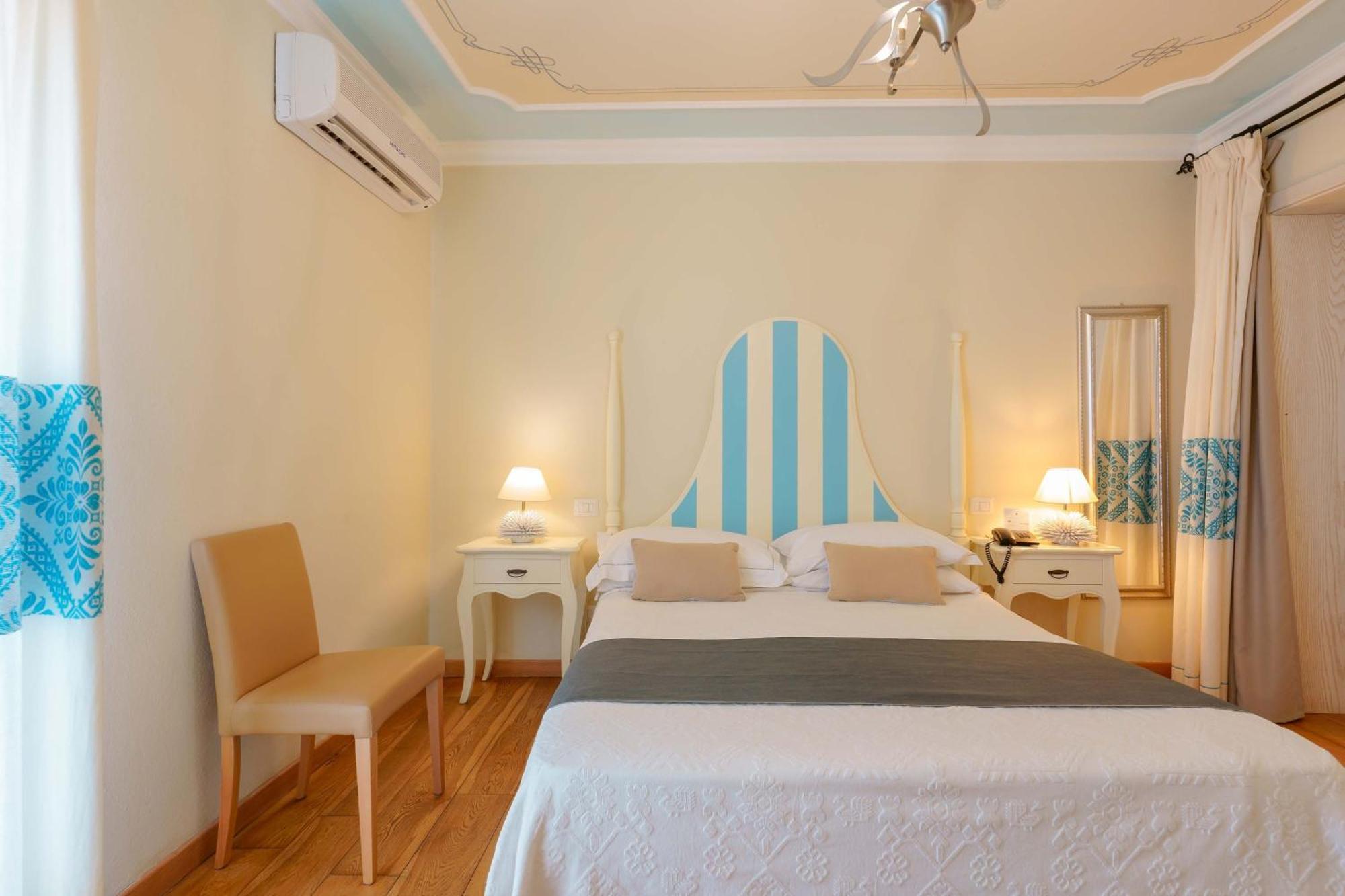 Palazzo Pischedda Hotel Bosa Szoba fotó