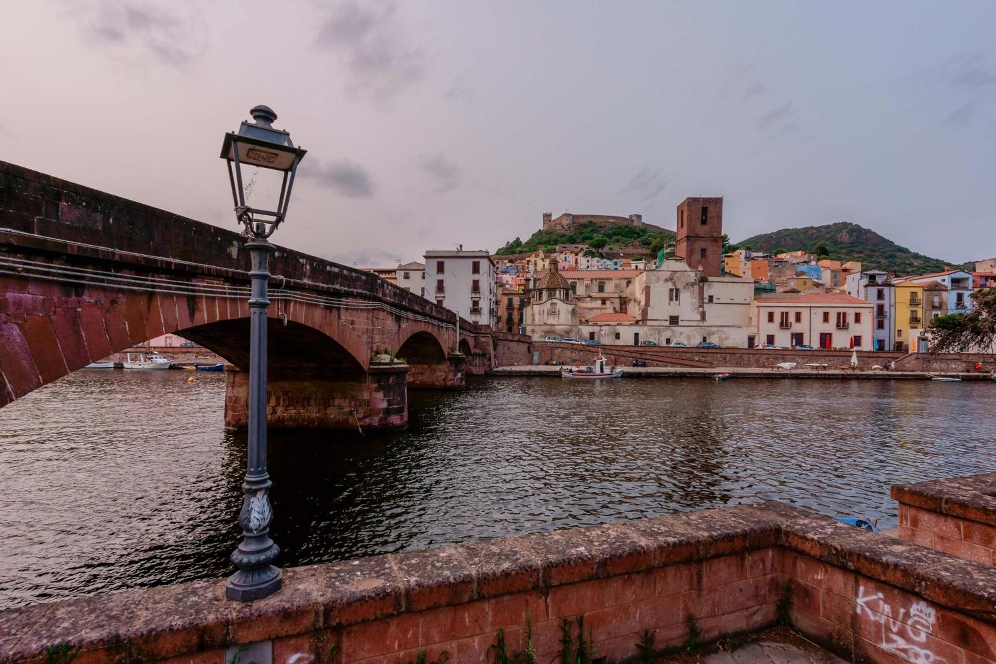 Palazzo Pischedda Hotel Bosa Kültér fotó