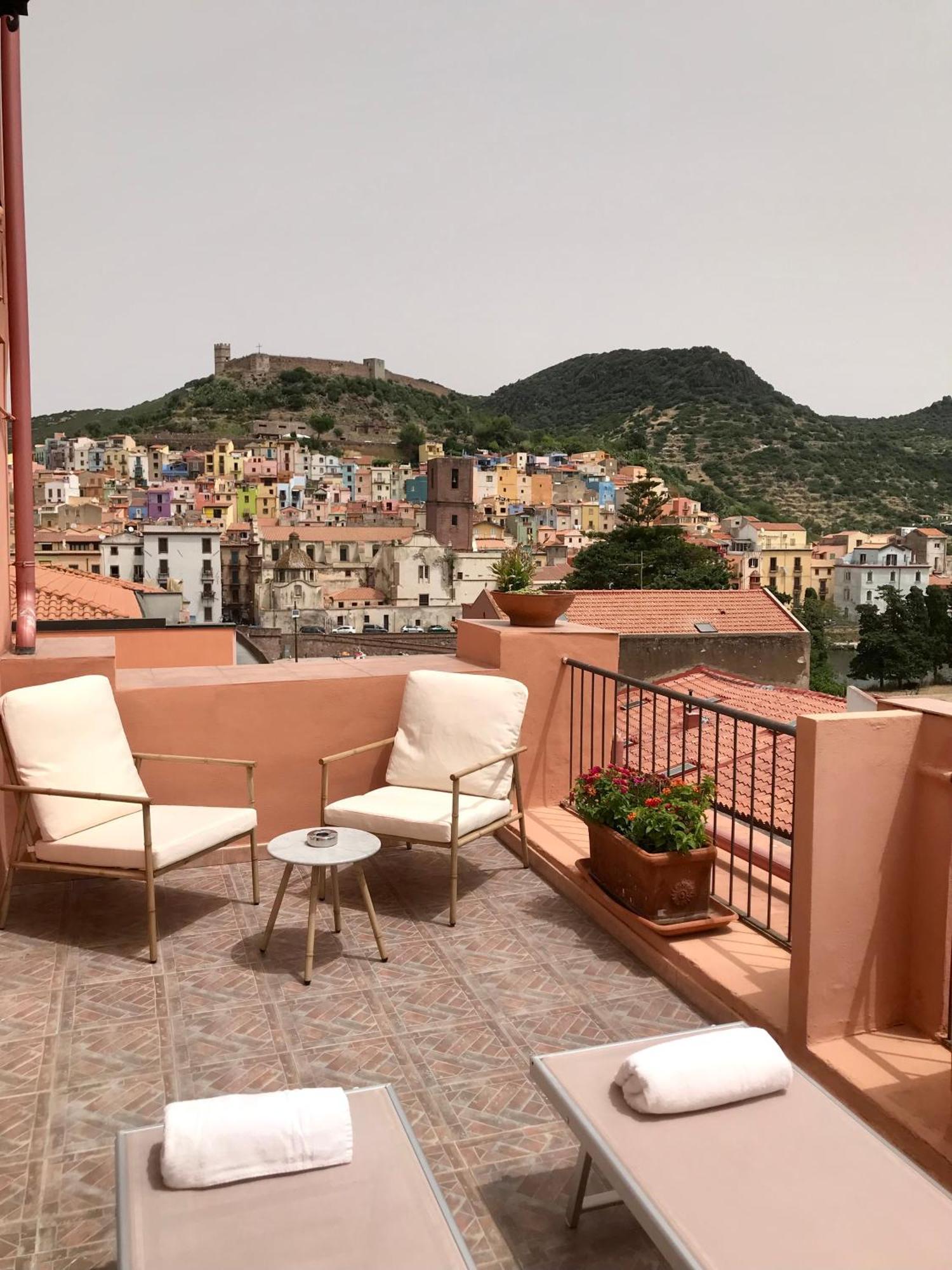 Palazzo Pischedda Hotel Bosa Kültér fotó