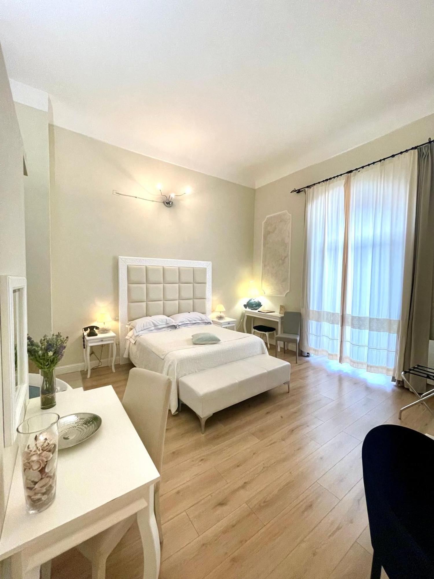 Palazzo Pischedda Hotel Bosa Kültér fotó